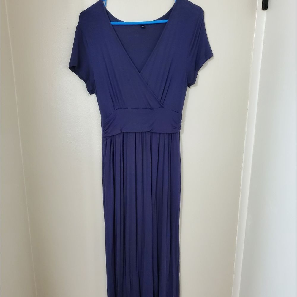 OUGES, Amazon Brand | Navy V-Neck Maxi Long Dress - Picture 2 of 5